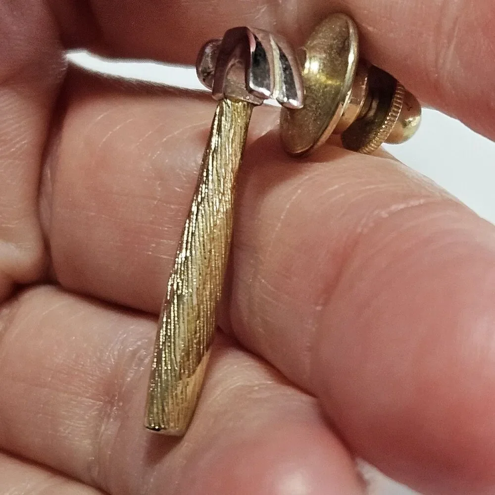 Avon Vintage Hammer Pin Tools Gold & Silver Tone Tie Tack - Picture 2 of 10